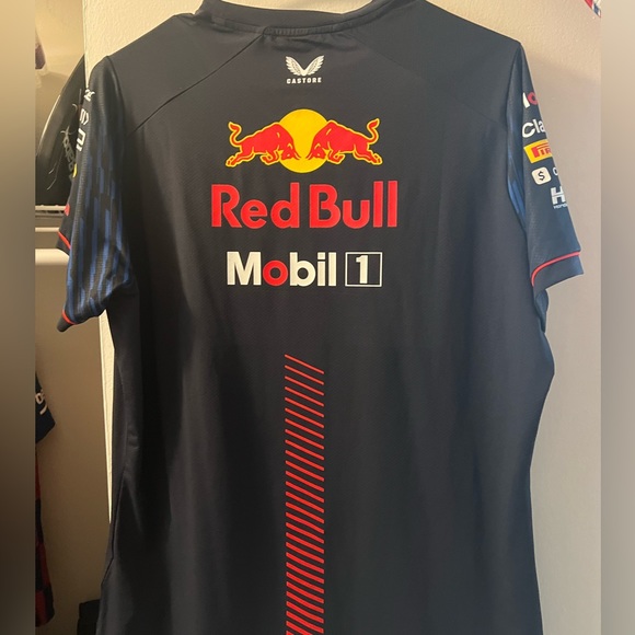 F1 - Red Bull Racing Women's T-Shirt LIKE NEW/ USED ONCE - Picture 2 of 4